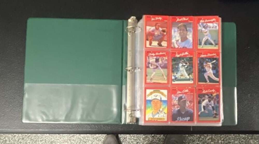 Vintage 1989 Donruss Baseball Trading Card Collection in Binder 360 cards